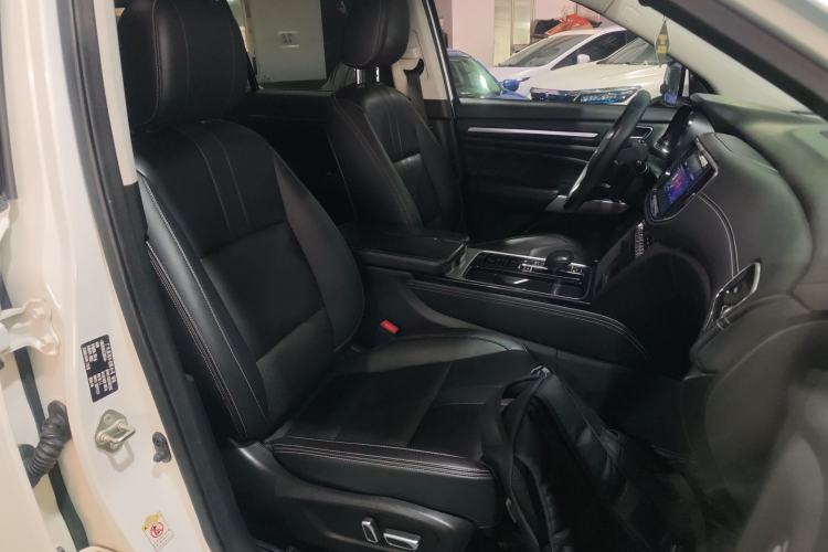 Used GAC Trumpchi GS8 2020 390T Two-Wheel Drive Luxury Smart Connectivity Version (7 Seats) Right Front Seat