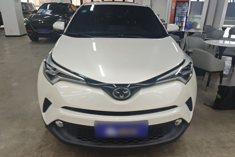 Used Toyota C-HR 2020 2.0L Luxury Edition Front