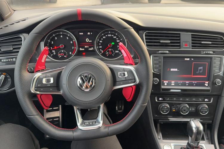 Used Volkswagen Golf GTI 2016 2.0 TSI GTI