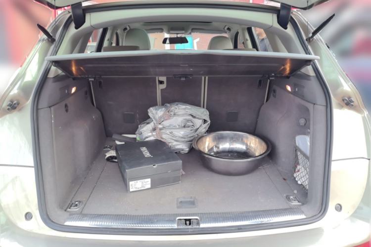 Used Audi Q5 2012 2.0TFSI Technology Model Trunk