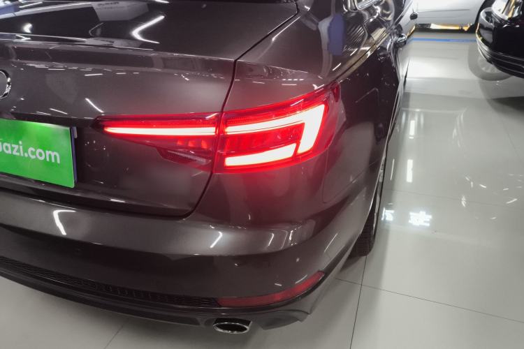 Used Audi A4L 2018 30th Anniversary Edition 40 TFSI Fashion Model