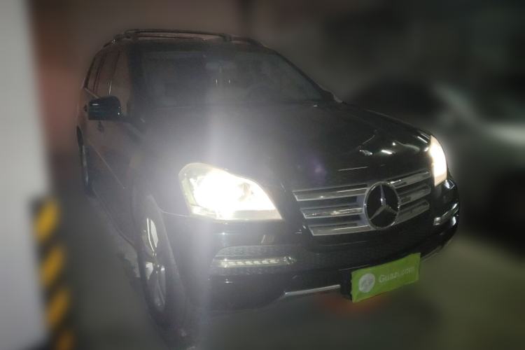 Used Mercedes-Benz GL-Class 2011 GL 450 4MATIC Prestige Edition Front Right 45 Deg