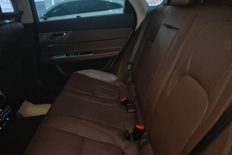 Used Jaguar XFL 2018 XFL 2.0T 250 PS Premium Edition
