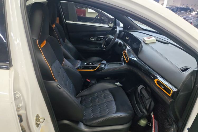 Used CHANGAN UNI-T 2022 1.5T Sport Edition Flagship Version Right Front Seat