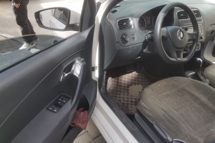 Used Volkswagen Polo 2014 1.4L Automatic Comfort Edition