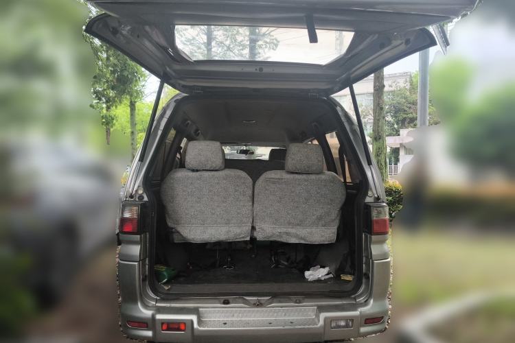 Used FORTHING Lingzhi 2014 V3 1.5L 7-Seater Standard Model II Trunk