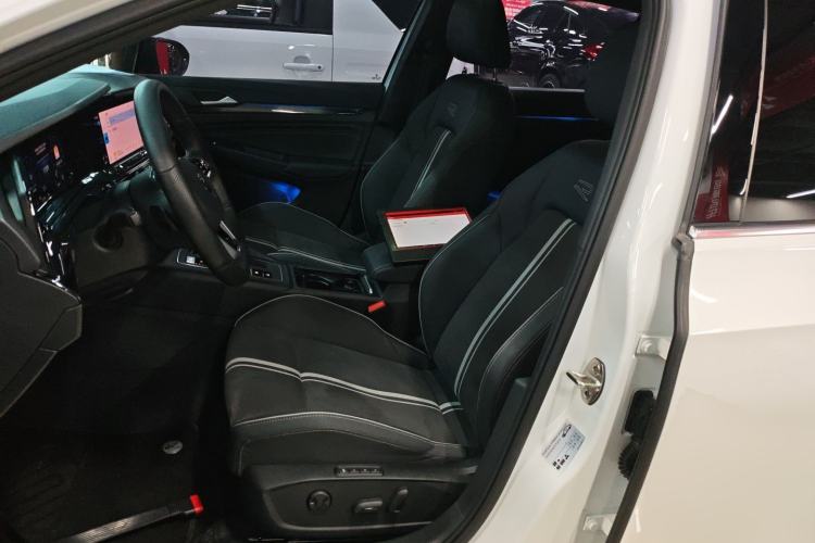 Used Volkswagen Golf 2023 Facelift 280TSI DSG R-Line Left Front Seat