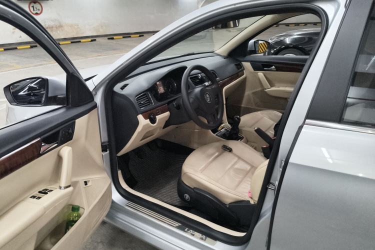 Used Volkswagen Lavida 2013 1.4TSI Manual Comfort Edition
