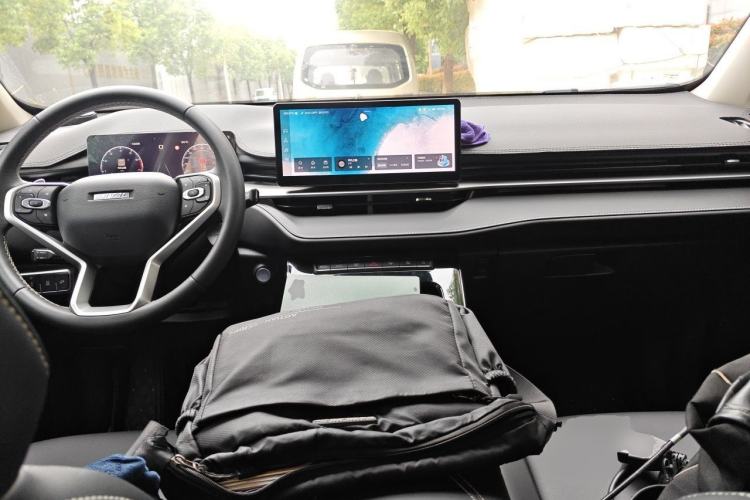 Used Haval H6 2024 1.5T Two-Wheel-Drive Classic Edition
