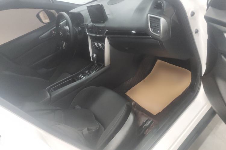 Used Mazda CX-4 2018 2.0L Automatic Two-Wheel Drive Blue Sky Dynamic Version China V Standard
