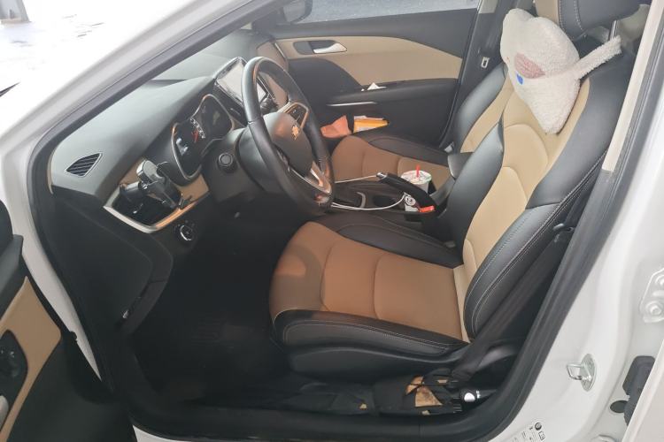 Used Chevrolet Monza 2021 320 Automatic Enjoyment Sunroof Edition Left Front Seat