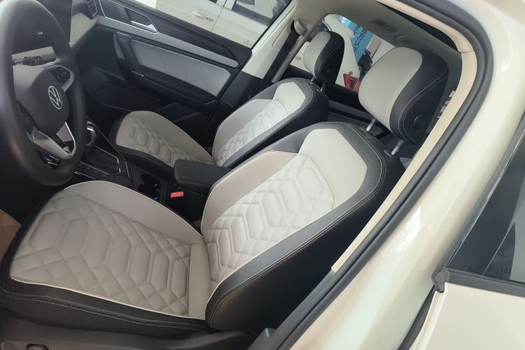 Used Volkswagen Tayron 2023 300TSI Two-Wheel-Drive Luxury Plus Advanced Edition
