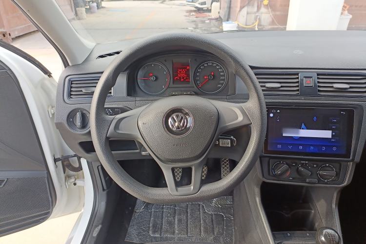 Used Volkswagen Santana 2021 1.5L Manual Fashion Edition Steering Wheel