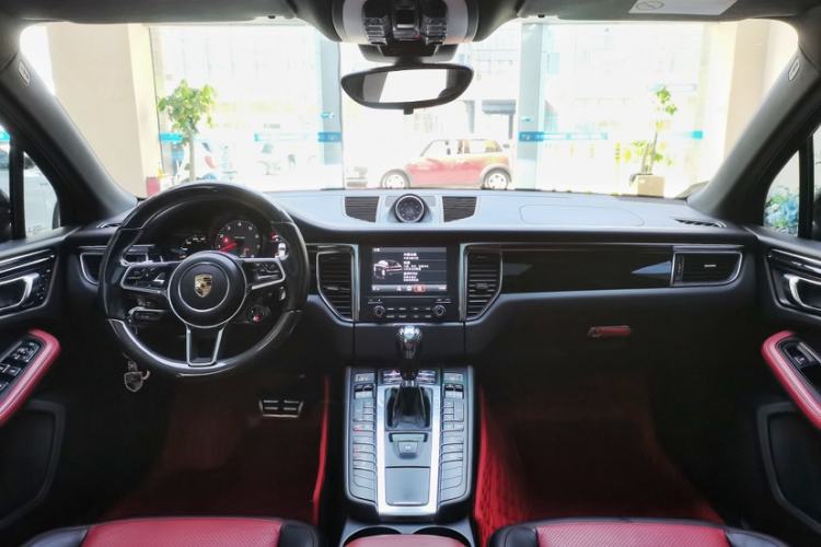 Used Porsche Macan 2017 Macan S 3.0T Interior 5