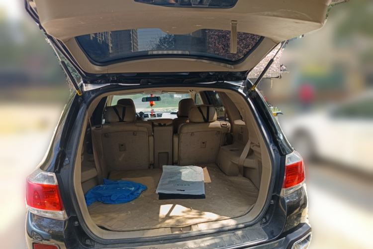 Used Toyota Highlander 2012 2.7L Two-Wheel Drive 7-Seater Elite Edition