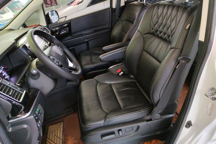 Used Honda Elysion 2019 2.0L Hybrid Luxury Edition Left Front Seat