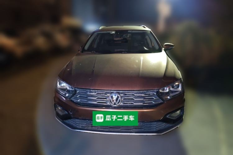 Used Volkswagen C-TREK 2017 230TSI DSG Luxury Model
