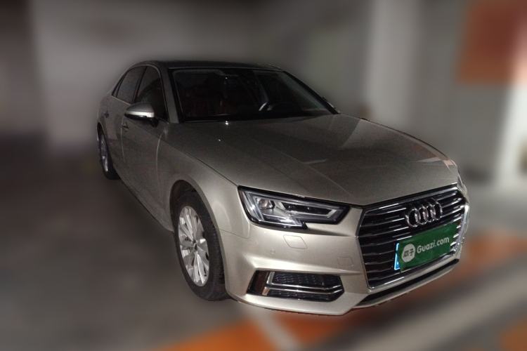 Used Audi A4L 2019 40 TFSI Ambition China VI Front Right 45 Deg