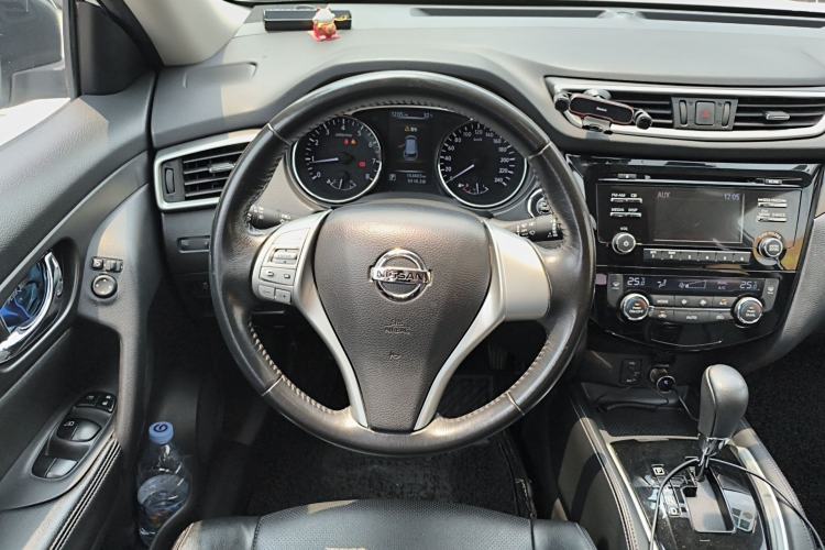 Used Nissan X-Trail 2015 2.0L CVT Comfort MAX Edition 2WD