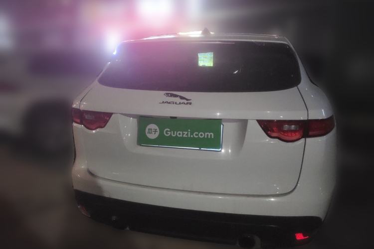 Used Jaguar F-PACE 2018 2.0T Two-Wheel Drive Urban Deluxe Edition