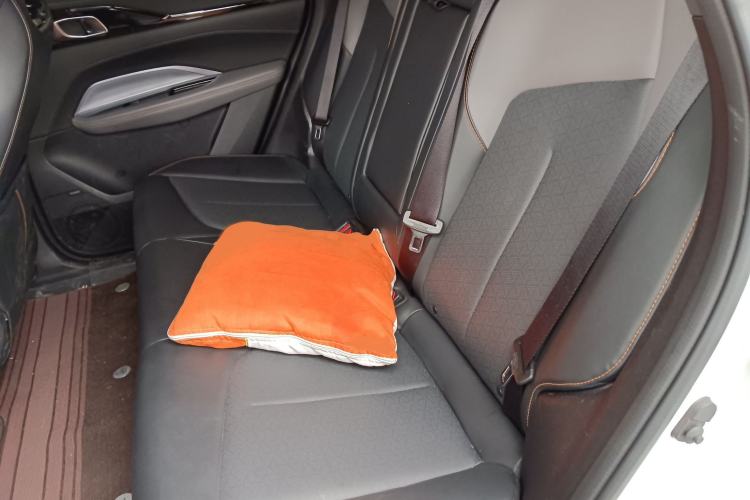 Used Oshan Z6 New Energy 2023 ZhiDian iDD 150KM Flagship PLUS Smart Parking Edition
