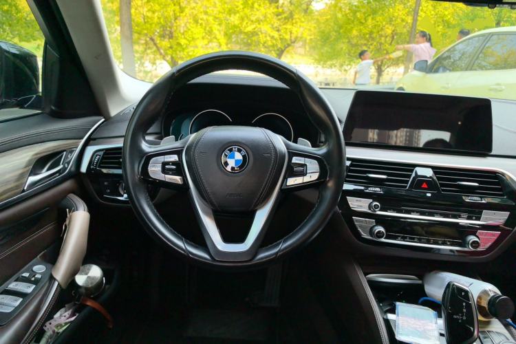 Used BMW 5 Series 2018 Revised Version 530Li Leading Edition Luxury Package
