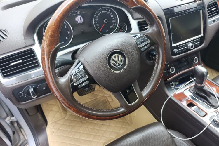 Used Volkswagen Touareg 2012 R-Line High-End Model