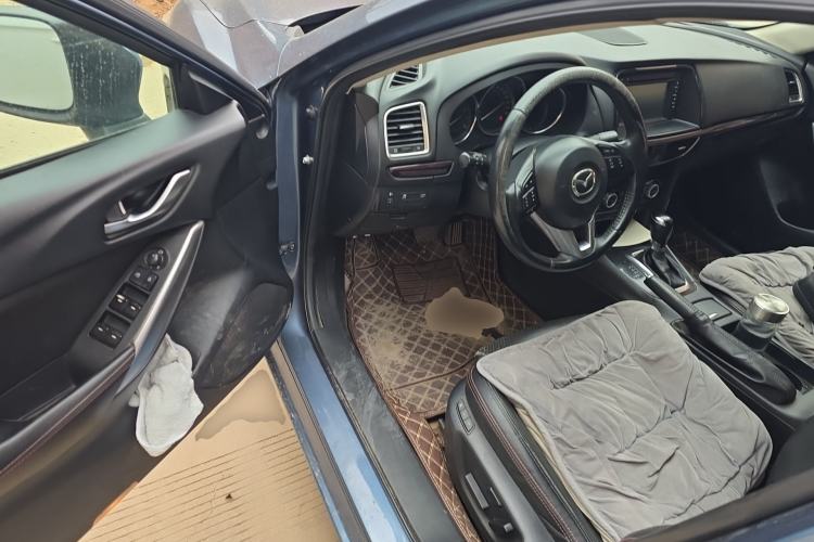 Used Mazda Atenza 2015 2.0L Blue Sky Fashion Edition Driver Seat