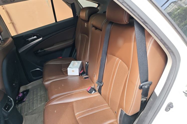 Used BYD Tang New Energy 2015 2.0T Four-Wheel-Drive Flagship Model Left Rear Seat