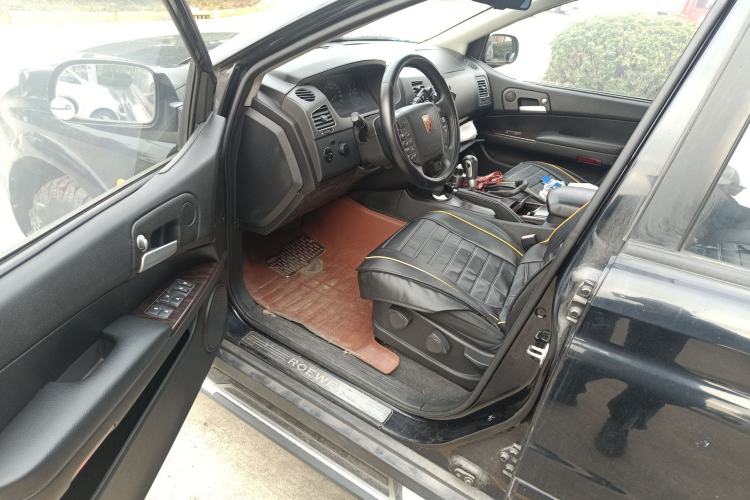 Used Roewe W5 2014 1.8T 2WD Automatic Tharu Special Edition