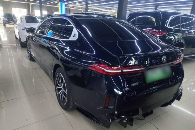 Used BMW i5 2024 eDrive 35L M Sport Package Rear Left 45 Deg