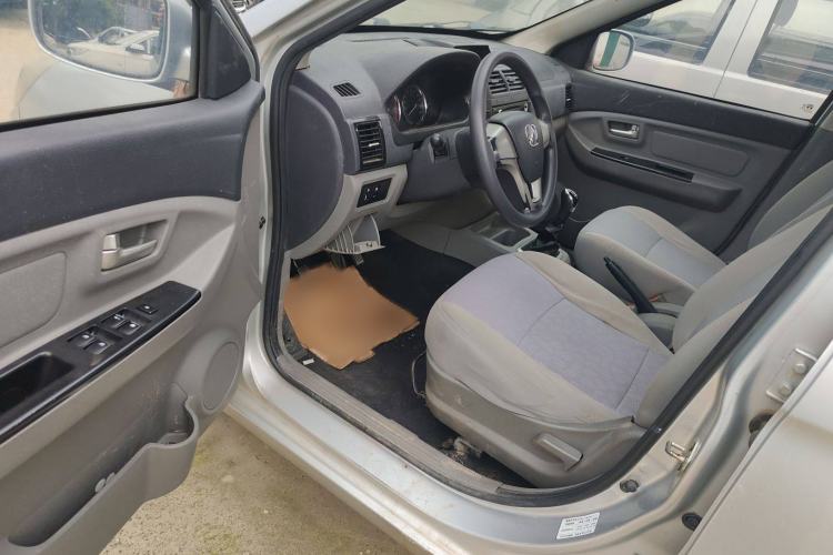 Used BAIC Weiwang M20 2014 1.5L Basic Version DAM15DL