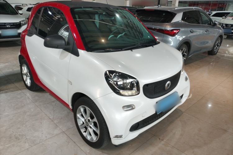 Used smart fortwo 2015 1.0L 52 kW hardtop Dynamic version
