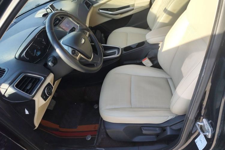 Used Ford Escort 2015 1.5L Automatic Fashion Model