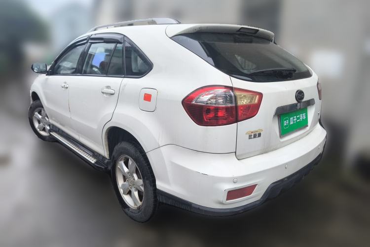 Used BYD S6 2014 2.0L Manual Luxury 5-Seater Rear Left 45 Deg