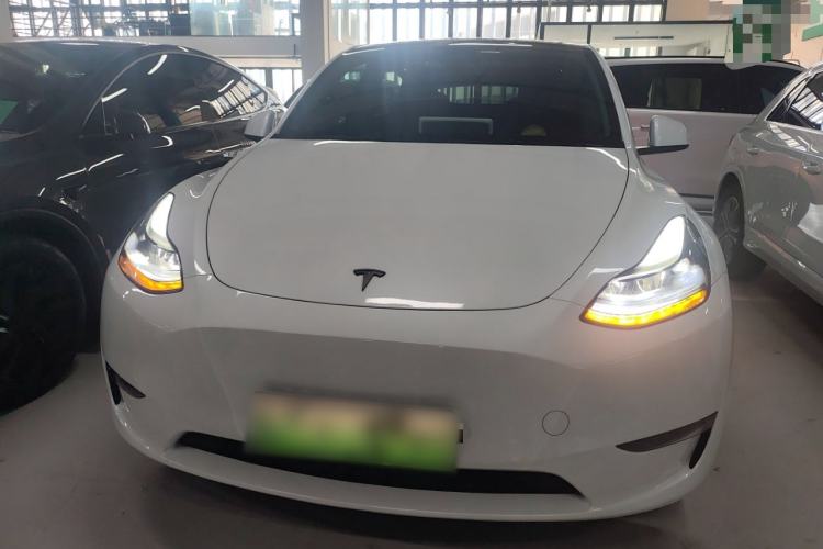 Used Tesla Model Y 2024 Long-Range All-Wheel-Drive Version
