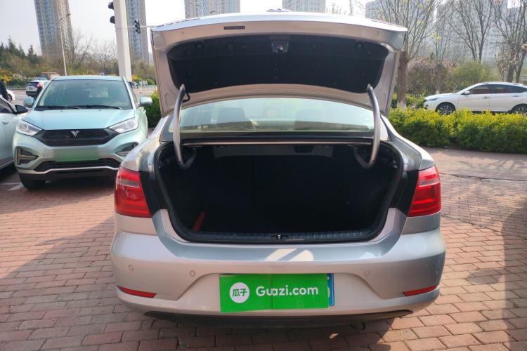 Used Volkswagen Bora 2014 1.6L Automatic Comfort Model Trunk