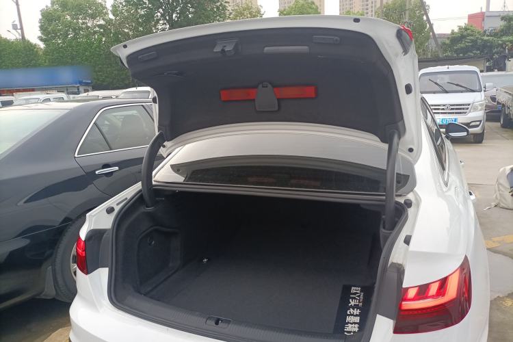 Used Audi A4L 2022 40 TFSI Fashion Dynamic Model Trunk