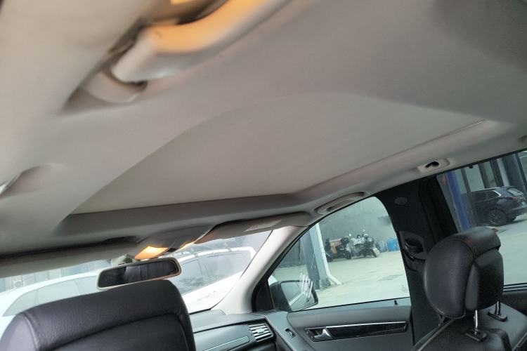 Used Mercedes-Benz R-Class 2017 R 320 4MATIC Business Edition Prestige Model