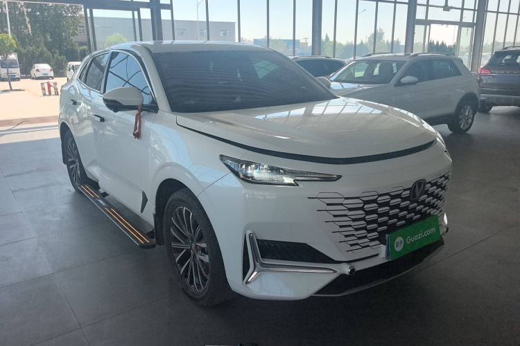 Used Changan UNI-K 2024 2.0T Two-Wheel Drive Enjoyment Version