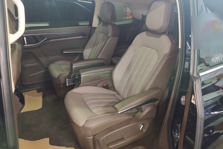 Used Volkswagen Viloran 2024 380TSI Luxury Edition