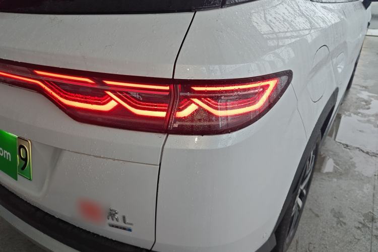 Used BYD Song L DM-i 2026 Model 130KM Superior Version
