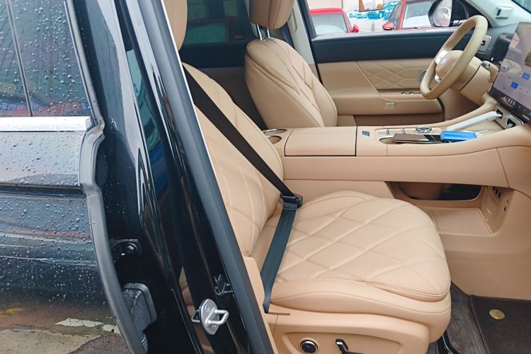 Used Chery Fengyun T11 2026 Model 220 All-Wheel Drive Family Fun Edition Right Front Seat