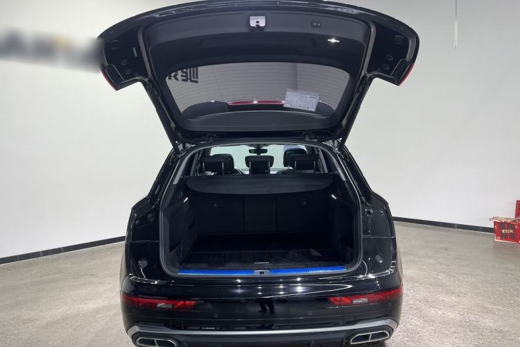 Used Audi Q5L 2022 40T Luxury Dynamic Model Trunk