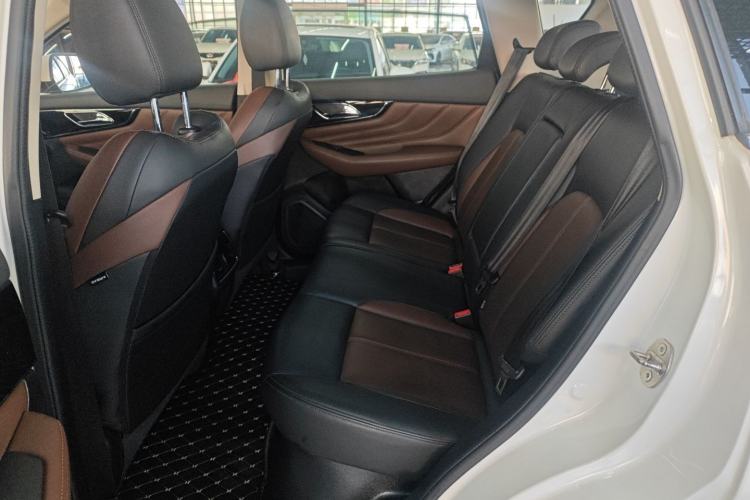 Used Dongfeng Aeolus AX7 2018 Classic 1.6T Automatic Luxury Model
