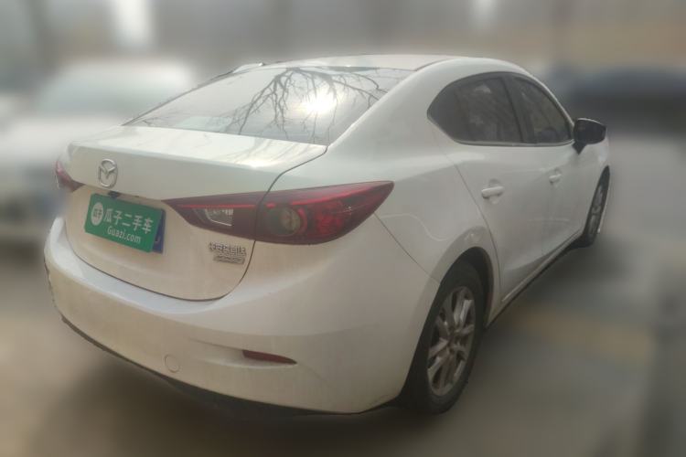 Used Mazda 3 Axela 2016 Sedan 1.5L Automatic Comfort Model