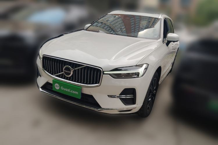 Used Volvo XC60 2022 B5 4x4 Smart Luxury Edition