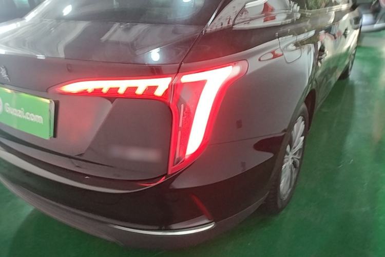 Used Hongqi E-QM5 2022 431 km Charge & Enjoy Edition