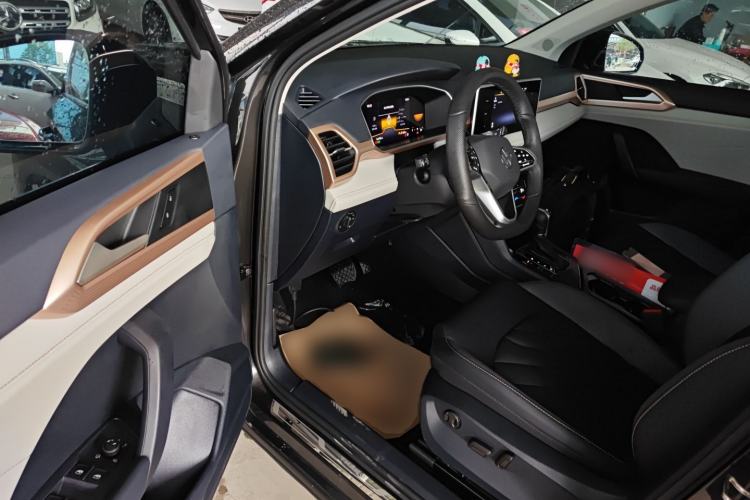 Used Volkswagen Tharu 2023 300TSI Two-Wheel-Drive Moonlight Edition Driver Seat