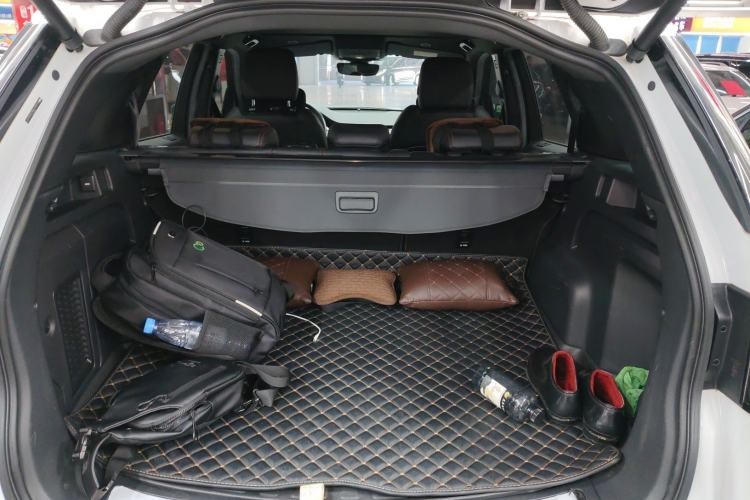 Used Land Rover Discovery Sport New Energy 2022 Facelifted P300e Plug-in Hybrid Electric Version
